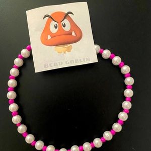 pink bead goblin pearl necklace one size fits all (fit is snug)